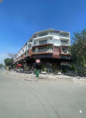 ngộp ngân hàng - biệt thự lô góc kdc - 2 mặt tiền 30m - bank định giá 55t