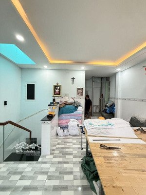 hiếm nhà 3tầng btct nở hậu có thang máy - 84m2 - 8.5tỷ.