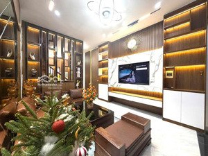 bán nhà đẹp đón tết doãn kế thiện cầu giấy 45m2x5t, 4pn chỉ 10.8 tỷ