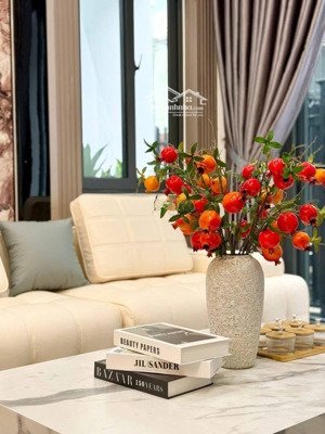 bán siêu phẩm sang xịn mịn hẽm to
khu đẹp gần bến cảng nhà rồng
dự sẽ quy hoạch lại trục ttt rất