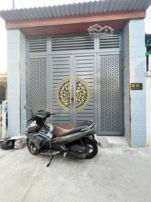 nhà shr tt hóc môn hẻm ô tô 88m 5.25 tỷ vị trí: thị trấn hóc môn sát lý thường kiệt