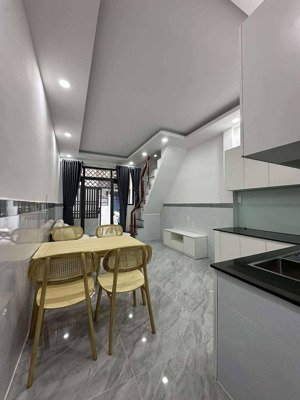 nhà nhỏ phước long a, gần ga metro số 1, 3,8x9m, 1 trệt 1 lầu, shr hoàn công đầy đủ chỉ 4 tỷ