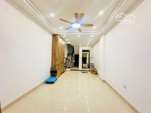 đếm ngược 13 ngày đón tết. chủ tiếp tục hạ giá chào - giá chỉ còn 9,x tỷ. trung tâm ngọc thuỵ