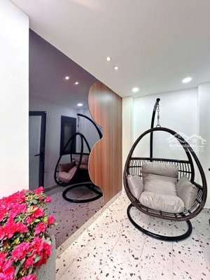 ngay huỳnh văn bánh, phú nhuận, 3 tầng, hbg, 35m2, 7,8 tỷ.