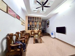 bán nhà ngay aeon mall tân phú. hẻm 8m, nhà 4 tầng, 4,5x20 sổ nở hậu, chỉ 11 tỷ