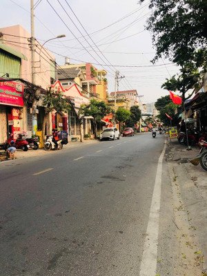 mặt tiền kd đường lê thị hoa bình chiểu cách sóng thần, ql1a chỉ hơn 100m, khu vực sầm uất nhất