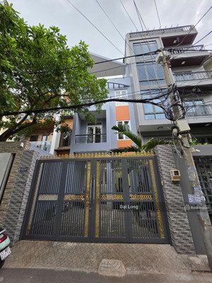 bán nhà 110m2(5x22m) cách mạng tháng 8,tân bình giá tốt 27 tỷ