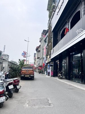 bán nhà mặt phố âu cơ, 83 tỷ, 129m2, đẹp, nhiều tiện ích