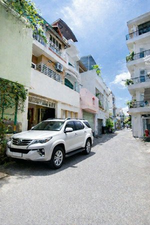 nhanh mới kịp trường sa q3 hẻm ôtô vô nhà 4t btct 68m 11 tỷ nhỉnh