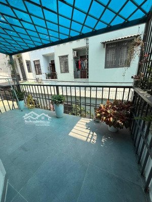 chủ nhà bán trực tiếp nhà 3 tầng chưa tới 5đ ngay ngã 4 lê văn thọ và pvc - 4pn - có sân để xe máy