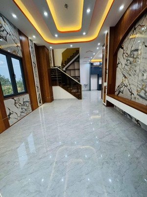 tài chính 6.5 tỷ có ngay nhà đẹp 4 tầng 51m2 - gần aeon cao lỗ chủ nhà thiện chí, dễ thương lượng