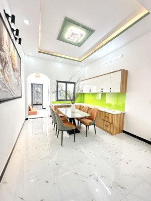 bán nhà khu lê văn quới, 92m2 ( 4x23m ), hẻm xe tải 6m thông, gần ngã tư 4 xã, có phòng dưới trệt