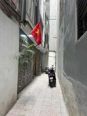 cho thuê nhà riêng 5 tầng với đầy đủ tiện nghi, công năng, điện - đường - trường - trạm