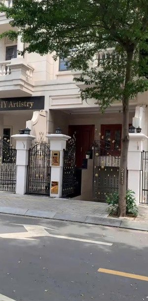 cho thuê nhà cityland park hills giá: 155 triệu/tháng