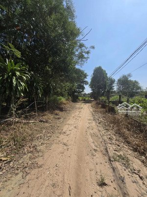 bán lô đất 1.35ha phước bình. 300m2 thổ cư, chỉ 34 tỷ. lh 