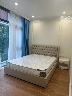 chính chủ cần cho thuê nhà hoàn thiện 5 tầng, full nội thất giá rẻ 