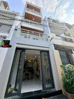 ngay đh văn lang gò vấp- nhà 4 tầng đẹp full nội thất sổ vuông a4- 5.6 tỷ (tl)