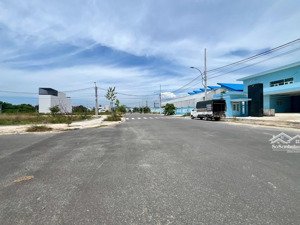 bán lô đất 96,8m2 tđc ngọc hiệp vị trí đẹp hướng nam, sổ hồng trao tay.