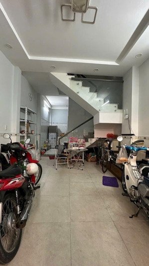 bán nhà hẻm 115/ lê trọng tấn, dt 4mx12m, 3 tầng kiên cố, đối diện trường công thương