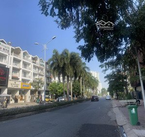 nhà trung tâm mt đường hoàng trọng mậu kdc himlam dt 5x20m hiện đại cao cấp gb 45 tỷ lh: 