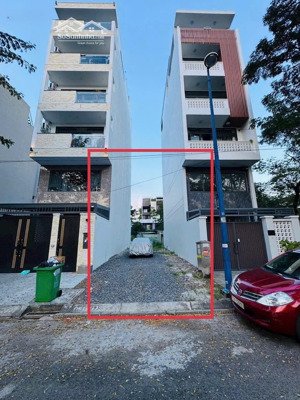 bán nền nhà phố phú nhuận gần sông sài gòn xây cao