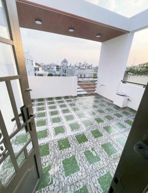 bán căn nhà 3 tầng hẻm xe hơi ngay tân chánh hiệp nhỉnh 5tỷ nội thất đầy đủ