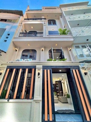 chỉ 8 tỷ.xx hxh thông suốt mt thích quảng đức | ngang 6m | 5 tầng | full nội thất