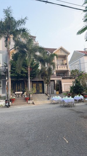 nhà 4 tầng 280m2 mặt tiền đường khu dân cư phong phú 5 đối diện bến xe quận 8