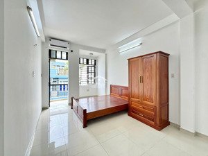 căn hộ 35m2 ban công thoáng ngay ngã tư hàng xanh