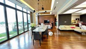 cho thuê penthouse duy nhất 400m2 4n4w full đồ siêu cao cấp. ban công chạy quanh nhà