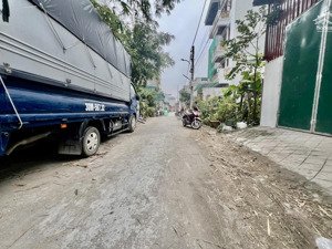 đất đấu giá phân lô x3 thạch bàn 80m2 - mặt tiền 5m - 13 tỷ - ô tô tránh vỉa hè sổ vuông giá tốt