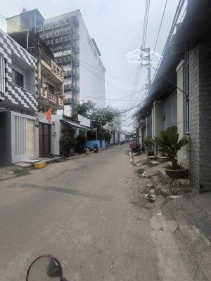 bán nhà mặt tiền đường nghiêm toản - lũy bán bích. dt 3.9m x 13.5m