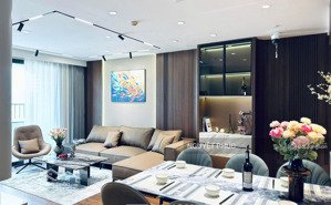 chính chủ bán căn hoa hậu, view bể bơi season avenue 99.5m. giá tốt. liên hệ: 