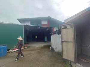 cho thuê kho đường nguyễn khoái, hoàng mai. dt 680m2, 700m, 300m cao 6m điện 3fa, nước sạch. 55k/m2