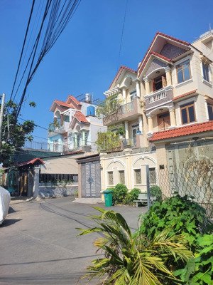 chủ giảm sốc 0,5 tỷ, chỉ còn 7,8 tỷ, nhà 114m, 4 tầng, mt đường số, sát vạn phúc, hbp, thủ đức