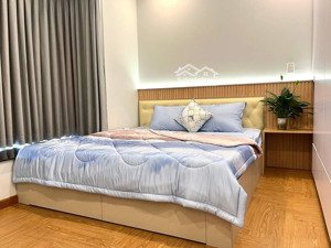 chính chủ cần bán nhanh căn hộ dockland dt 106m2, 3pn, 2wc, giá 5ty9 căn góc lh 