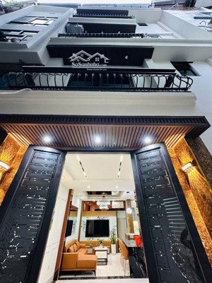 hiếm trương định _ 2 thoáng trước sau _ gần ô tô tránh _ thang máy xịn