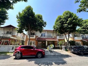 cho thuê căn biệt thự vườn 10x18.5m2, nội thất hiện đại tại làng chuyên gia the oasis, thuận an.