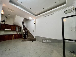 cơ hội đầu tư hiếm, phân lô p vĩnh phúc, khu cán bộ pháo binh, đường nhựa 5m, ô tô vào nhà, 29/32m2