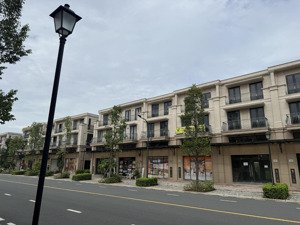 Chủ Cần Tiền Bán Gấp Shophouse Bến Du Thuyền Giá 6 Tỷ, Liên Hệ: Em đạt