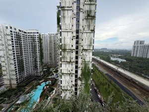 2pn căn góc tầng cao - view hồ bơi, landmark81, cityview - bán 4 tỷ 865 all in, lumiere boulevard