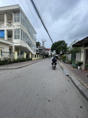 ngân hàng bán phát mại căn nhà 3 tầng 61.2 m2 tại tân lập 6, tp. cẩm phả