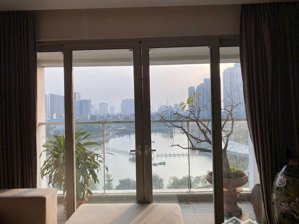tôi cần cho thuê lâu dài căn góc 3pn 150m view hồ mandarin garden.giá 30 triệu.lh 