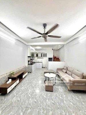 bán gấp trước tết! nguyễn khánh toàn, ngõ thông, ba gác tránh sh, dân xây kcbt, thoáng sáng, 45m*5t