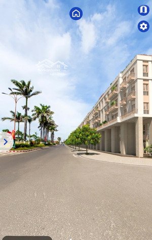 bán căn nhà 5 tầng mt đường trần phú, tuy hòa , daklak , giá tốt nhất thị trường liên hệ 