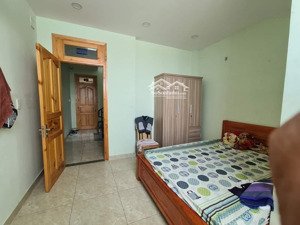 nhà mới 5 tầng mặt tiền nội bộ 12m cách hà huy giáp 28m giá 5.85 tỷ