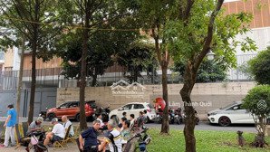 bán villa hoàng việt, quận tân bình, 34x25, 750m2, 1 hầm, 2 lầu, sân thượng, 136 tỷ