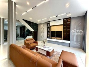 cần bán gấp căn nhà 3 tầng mặt tiền đường nguyễn hữu thọ vị trí kinh doanh buôn bán