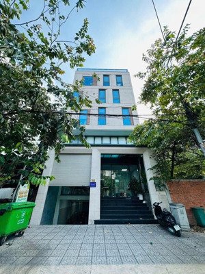 bán nhà 5x20, hầm trệt 3 lầu ngay nguyễn quý đức p.an phú quận 2. hiện đang cho thuê làm văn phòng.