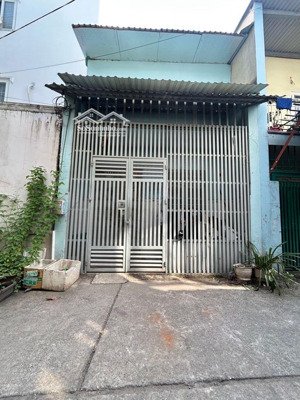 bình tân 40m2 nhà 2 tầng đẹp ở ngayđường 5m ô tô chỉ 3.8tỷ còn thương lượng